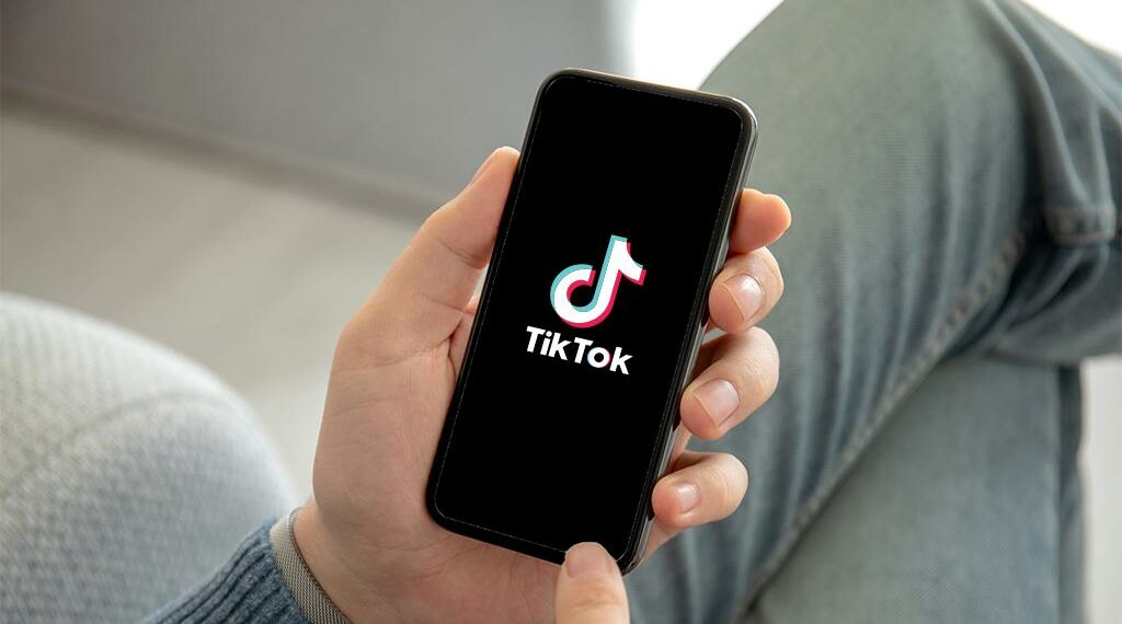 Mbyllet Tik-Tok në Shqipëri për një vit, prezantohet plani i ri për sigurinë në shkolla